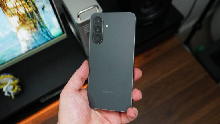 Samsung Galaxy A57 5G का डिज़ाइन लीक: लॉन्च से पहले मेटल फ्रेम, स्लिम बिल्ड और प्रमुख फीचर्स का पता चला