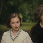 'अगाथा क्रिस्टीज़ सेवेन डायल्स' श्रृंखला की समीक्षा: मार्टिन फ्रीमैन और हेलेना बोनहम कार्टर एक अच्छी तरह से स्थापित लेकिन बेज रंग के अनुकूलन में अभिनय करते हैं