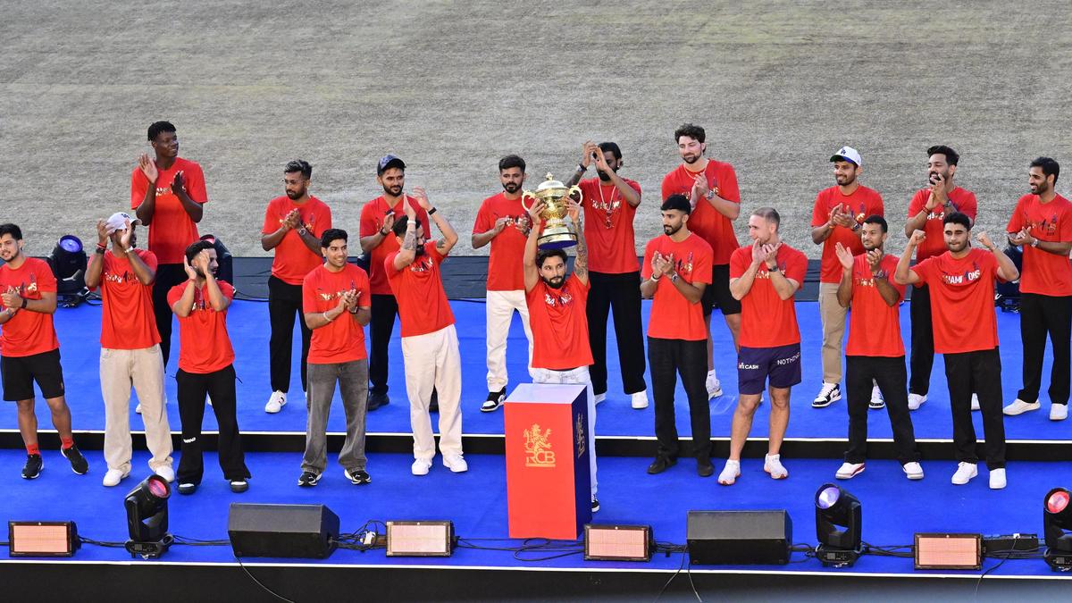 अदार पूनावाला आरसीबी के लिए 'मजबूत और प्रतिस्पर्धी' बोली लगाएंगे