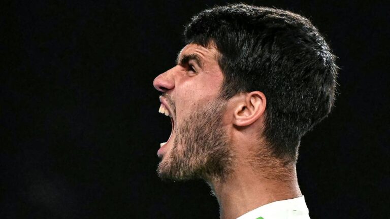 अल्कराज पहली बार मेलबर्न सेमीफाइनल में पहुंचा और ज्वेरेव के साथ डेट पर गया