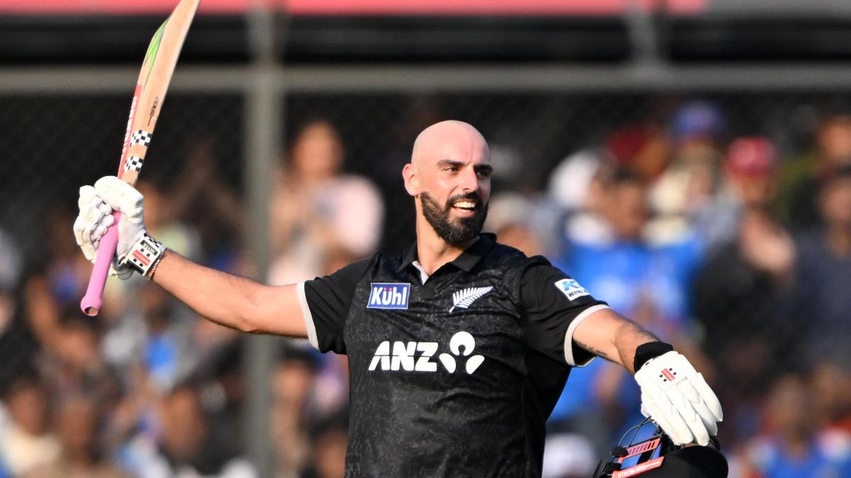 आईसीसी वनडे रैंकिंग में डेरिल मिशेल ने विराट कोहली को पछाड़कर शीर्ष स्थान हासिल किया