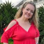 इट एंड्स विद अस के लेखक कोलीन हूवर ने कैंसर निदान के बीच स्वास्थ्य अपडेट साझा किया