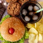 एम्स-प्रशिक्षित आंत डॉक्टर ने वजन घटाने के लिए रोजमर्रा के 10 खाद्य पदार्थों का मूल्यांकन किया; इस लोकप्रिय आइटम का स्कोर शून्य है