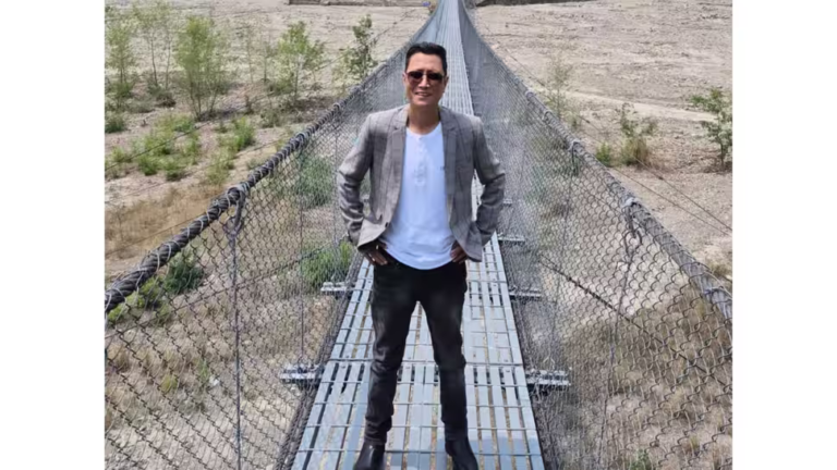 किसी भी संदिग्ध चीज़ को इंगित करना कठिन है... प्रशांत तमांग के निधन पर दक्षिण-पश्चिम दिल्ली के एडीसीपी अभिमन्यु पोसवाल कहते हैं