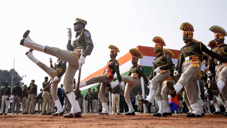 गणतंत्र दिवस 2026: थीम, इतिहास, परेड की मुख्य विशेषताएं, और 26 जनवरी वास्तव में भारत के लिए क्यों मायने रखता है
