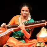 चारुलता चन्द्रशेखर के वीणा संगीत कार्यक्रम में शिष्टता और वादा झलकता है