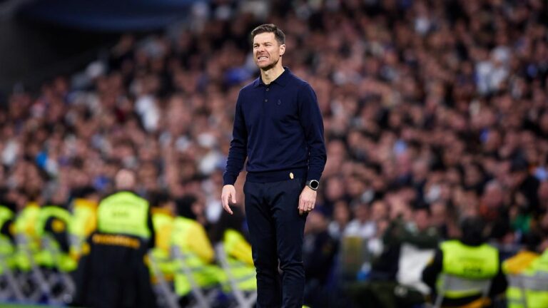 ज़ाबी अलोंसो और रियल मैड्रिड: बढ़ती उम्मीदें, बढ़ता दबाव और एक निर्णायक सीज़न