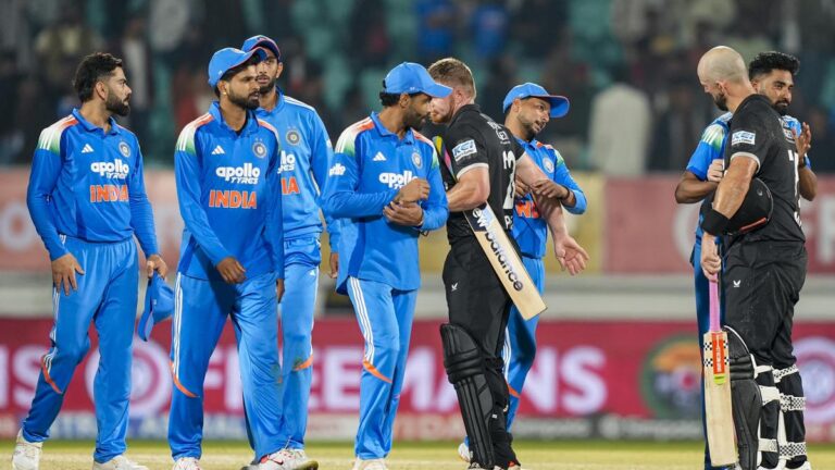 टी20 विश्व कप कुछ और दिनों के लिए ठंडे बस्ते में: टेन डोशेट