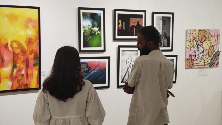 तिरुवनंतपुरम में चित्रांगन कला प्रदर्शनी विविध विषयों का एक संयोजन है