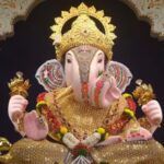 दगडूशेठ हलवाई गणपति मंदिर पुणे में क्यों रखता है विशेष स्थान? जानिए इतिहास, दर्शन का समय, महत्व और यात्रा टिप्स