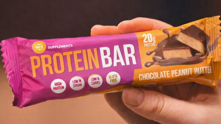 दैनिक लक्ष्य हासिल करने के लिए 'हाई-प्रोटीन' स्नैक्स पर निर्भर हैं? लाइफस्टाइल कोच बताते हैं 3 'कचरा सामग्री'