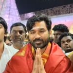 धनुष अपने बेटों के साथ तिरुपति स्थित श्री वेंकटेश्वर मंदिर गए, पूजा-अर्चना की