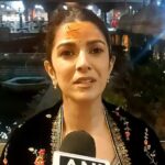 निम्रत कौर ने महाकालेश्वर मंदिर में पूजा-अर्चना की, दिव्य भस्म आरती अनुष्ठान में शामिल हुईं; कहते हैं, नए साल की इससे बेहतर शुरुआत नहीं हो सकती