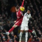 फ़ुलहम में रीड स्क्रीमर द्वारा लिवरपूल को नकार दिया गया, मैनचेस्टर यूनाइटेड को लीड्स में रोका गया