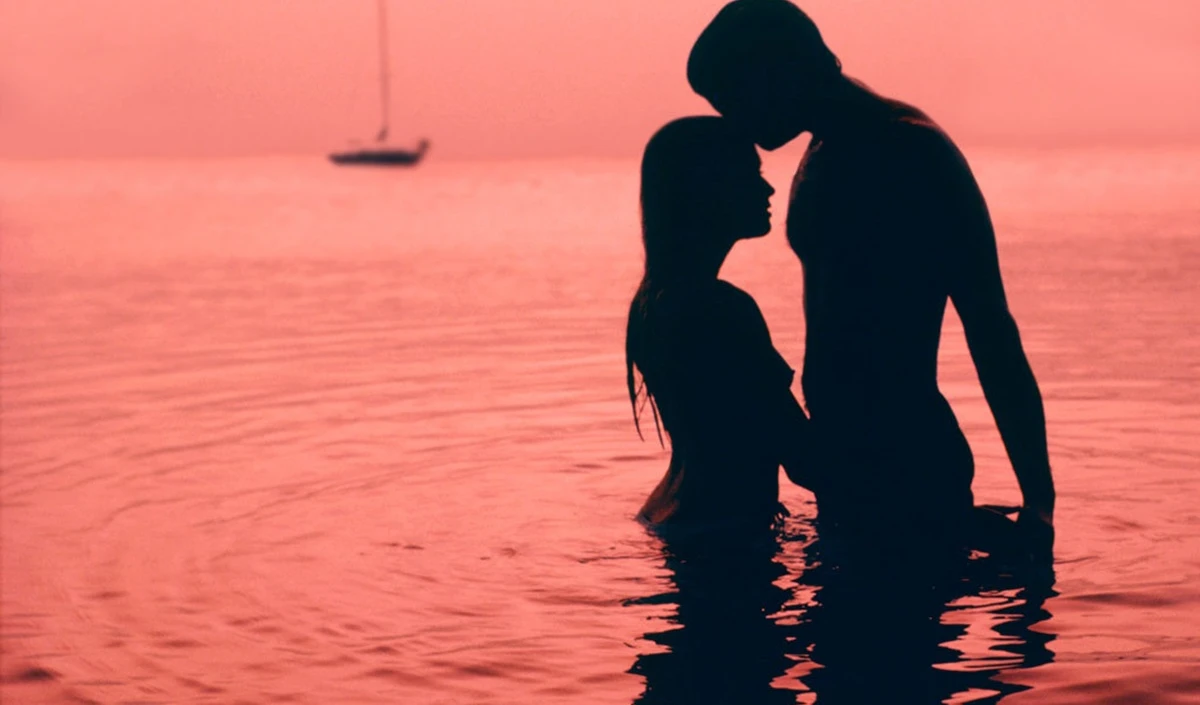 महिला स्वास्थ्य: इंटिमेसी के बाद यूटीआई का खतरा बढ़ा सकती है ये गलती, महिलाएं न करें इसे नजरअंदाज