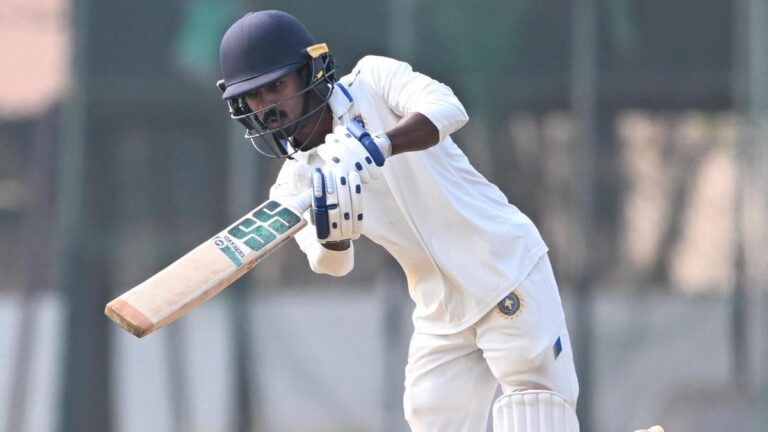 रणजी ट्रॉफी: रोहन का फ्री-फ्लोइंग शतक केरल को मजबूत स्थिति में रखता है