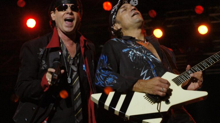 रॉक बैंड स्कॉर्पियन्स अप्रैल में चार संगीत कार्यक्रमों के साथ भारत का दौरा करेगा