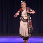 रोजा कन्नन अपने नए काम में मंदिर की यात्रा पर जाती हैं