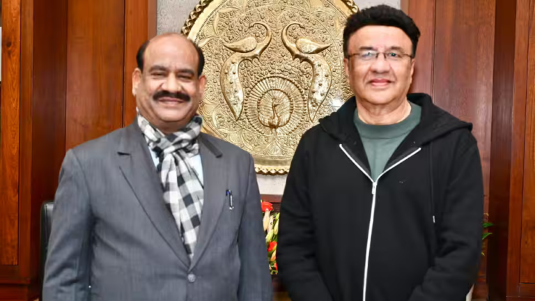 संगीत निर्देशक अनु मलिक ने भारत के नए संसद भवन का दौरा किया, इसे 'गहराई से छूने वाला' अनुभव बताया