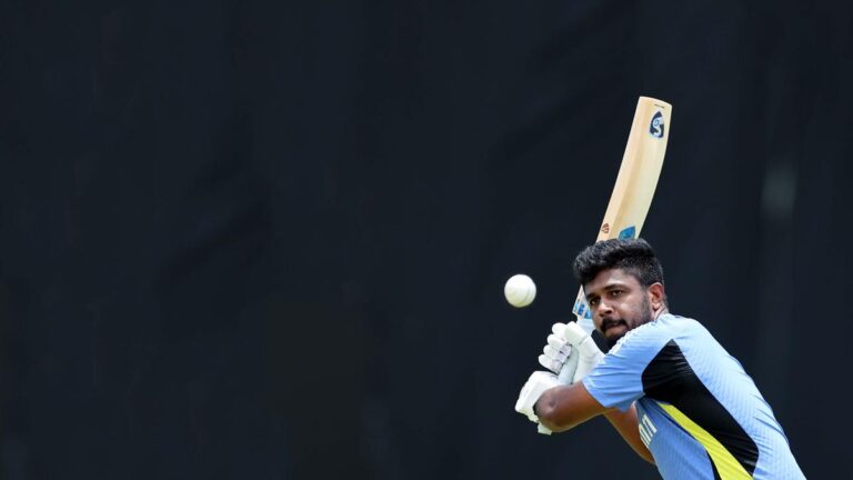 सैमसन - असाधारण रूप से प्रतिभाशाली, निराशाजनक रूप से असंगत