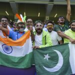 अपने कंधे के ऊपर से देखने पर गर्दन में दर्द हो सकता है