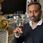 आयुर्वोड, पोलैंड का हर्बल लिकर, आयुर्वेदिक स्वादों को पोलिश वोदका के साथ मिश्रित करता है