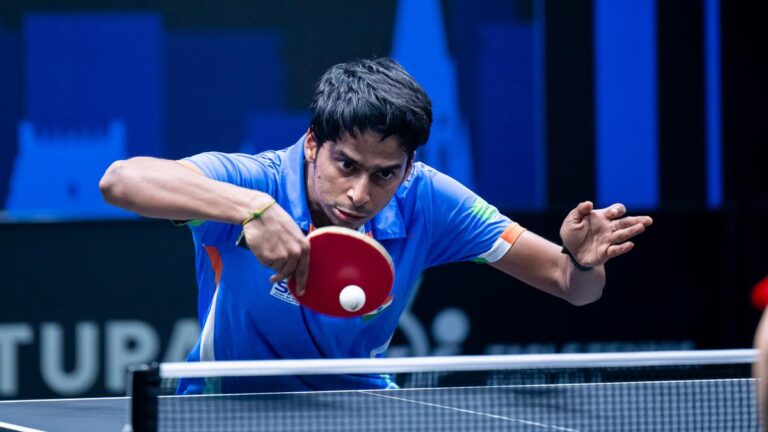 उथल-पुथल वाले दिन, स्नेहित ने नाटकीय वापसी की