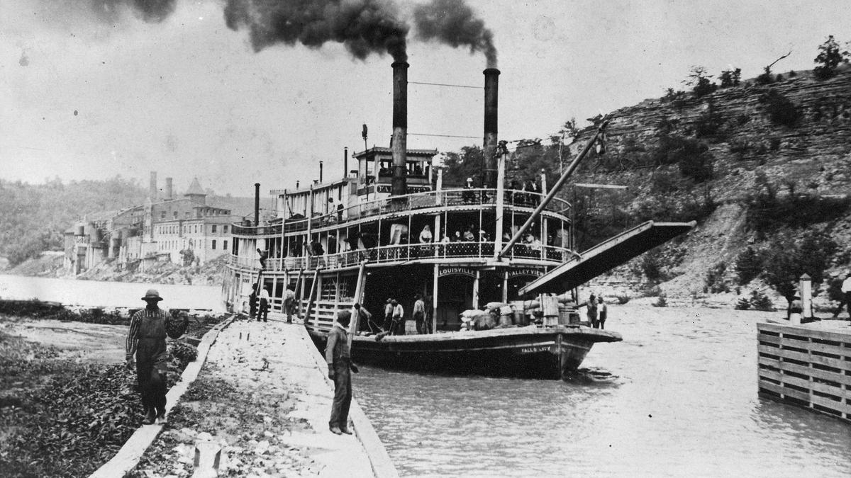 केंटुकी की सबसे मंज़िला डिस्टिलरी का भ्रमण