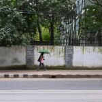 कैसे बेहतर फुटपाथ भारतीय शहरों में भीड़भाड़ कम कर सकते हैं और शहरी उत्पादकता को बढ़ावा दे सकते हैं