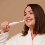 क्या इलेक्ट्रिक टूथब्रश वास्तव में बेहतर हैं, या महँगा प्रचार है? विशेषज्ञ उत्तर