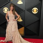 ग्रैमीज़ ट्रम्प प्रशासन की आप्रवासन कार्रवाई पर अधिक सेलिब्रिटी प्रतिक्रिया लाते हैं