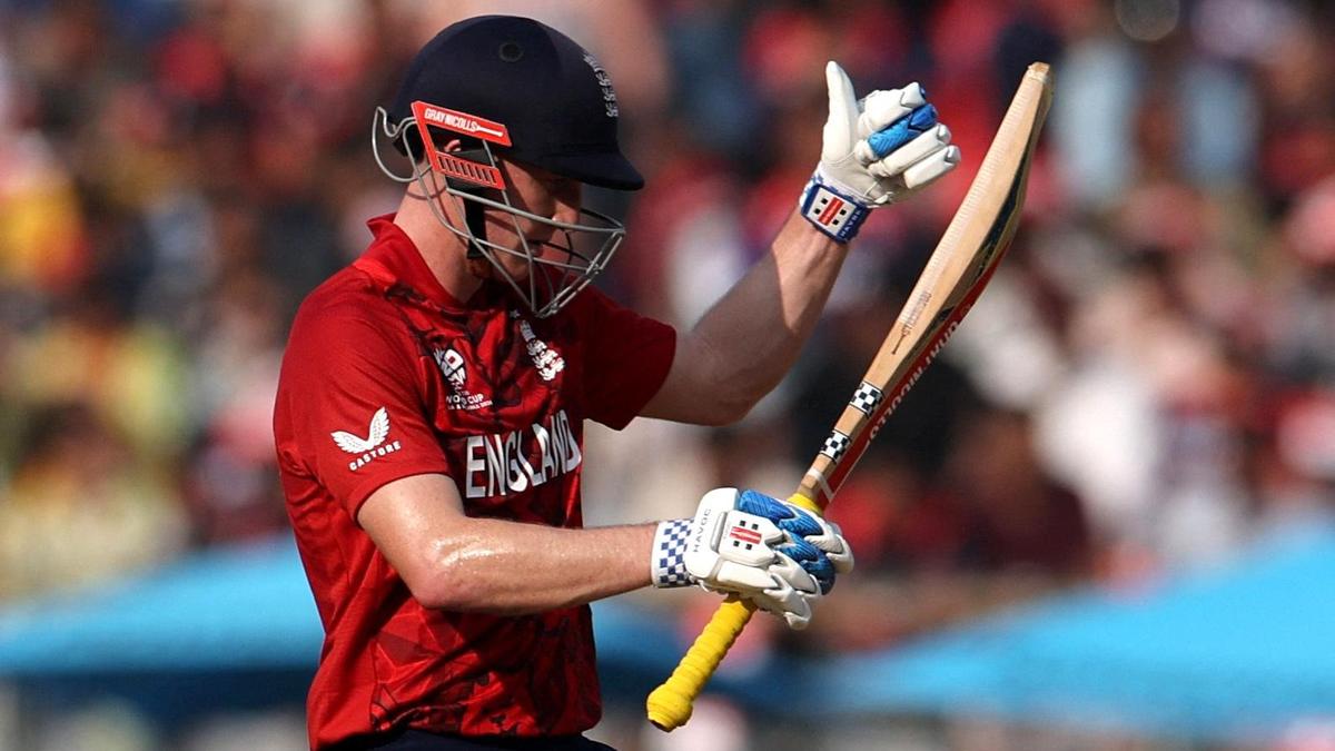 टी20 वर्ल्ड कप 2026 | बेथेल, ब्रूक्स के अर्द्धशतक ने इंग्लैंड को नेपाल के खिलाफ 184/7 पर पहुंचा दिया