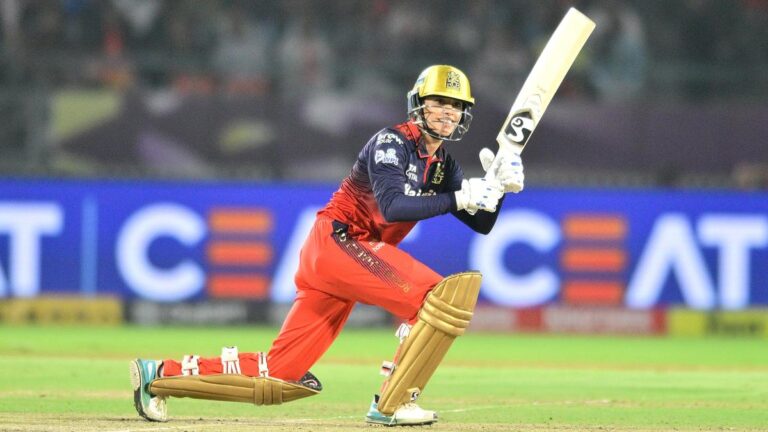 डब्ल्यूपीएल-4 फाइनल: आरसीबी कप्तान स्मृति मंधाना का पर्पल पैच 1,000 डब्ल्यूपीएल रन, ऑरेंज कैप और दूसरे खिताब के साथ जारी है