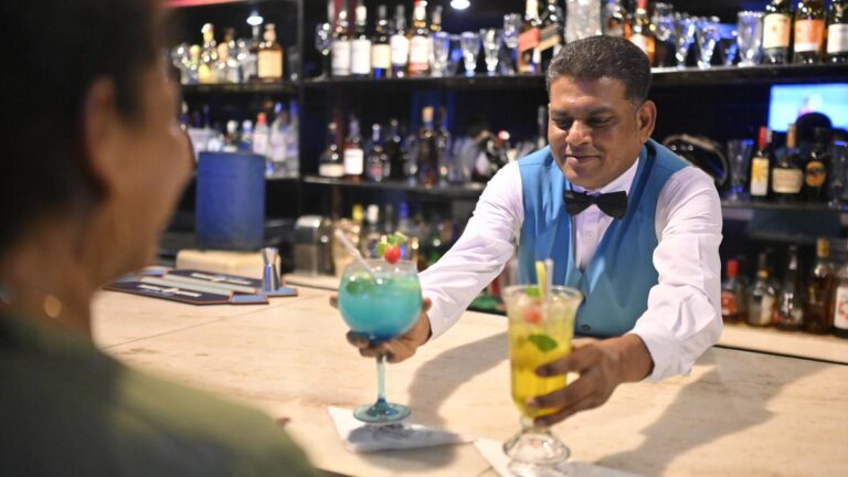 परमिट रूम के अंदर जिसने चेन्नई की नाइटलाइफ़ को आकार दिया