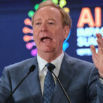 माइक्रोसॉफ्ट के अध्यक्ष ब्रैड स्मिथ का कहना है कि एआई को सशक्त बनाना चाहिए, न कि सॉफ्टवेयर इंजीनियरों को प्रतिस्थापित करना चाहिए