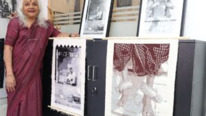 ललित कला अकादमी में कल्याणी प्रमोद तस्वीरों को कपड़ा कला में अनुवादित करते हैं