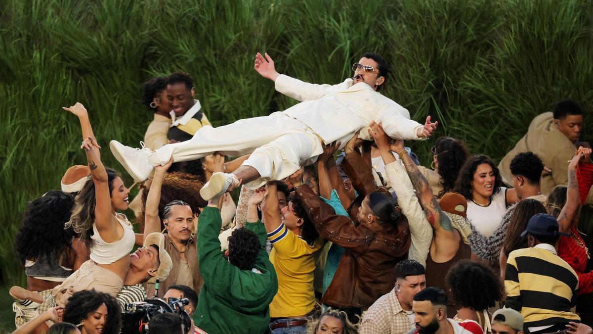 सुपर बाउल में बैड बन्नी: गायक ने हर्षित हाफ़टाइम शो में प्यूर्टो रिको का जश्न मनाया