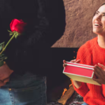 हैप्पी रोज़ डे 2026: 10 विचारशील उपहार जो सामान्य फूलों से परे हैं - अपने जीवनसाथी को आश्चर्यचकित करें