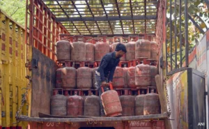 बेंगलुरु, चेन्नई, मुंबई के होटलों में एलपीजी सिलेंडर की कमी का पता चला, केंद्र ने जवाब दिया