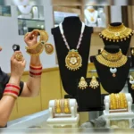 भयानक उछाल: सोने चांदी की कीमतें आज छू रही हैं आसमान, निवेशकों के लिए बड़ी चेतावनी