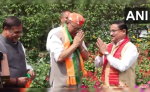 असम में निकास की श्रृंखला ने कांग्रेस, प्रियंका गांधी के लिए पोल बढ़ा दी है