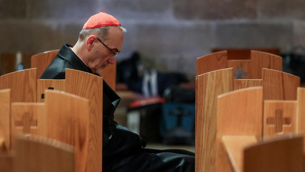 इज़राइली पुलिस ने कैथोलिक कार्डिनल को पाम संडे के दिन यरूशलेम में पवित्र कब्रगाह से रोक दिया