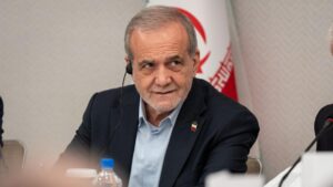 ईरान ने युद्ध ख़त्म करने के लिए तीन शर्तें रखी हैं