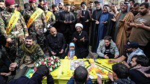 ईरान समर्थक इराकी समूह ने शर्तों के साथ अमेरिकी दूतावास पर हमले रोकने को कहा है