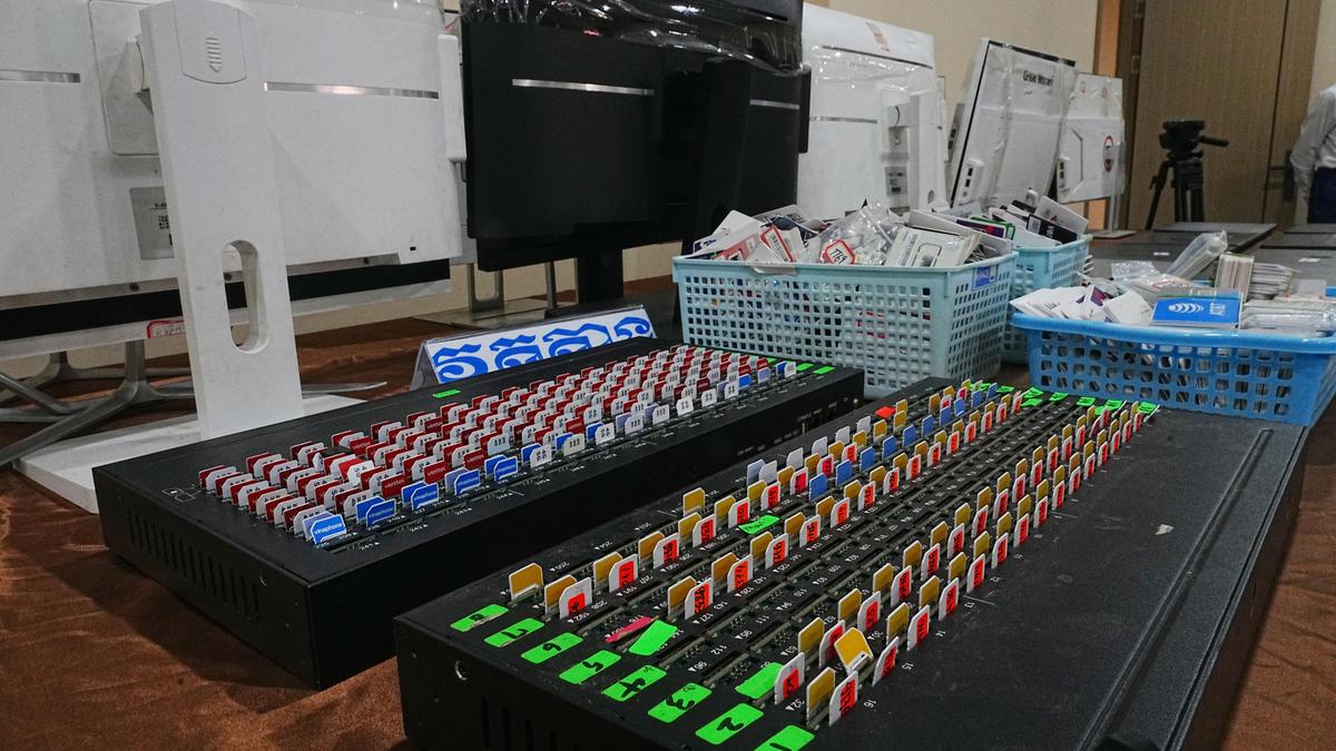 कंबोडिया ने साइबर घोटालेबाजों को लक्षित करने वाले मसौदा कानून को मंजूरी दी