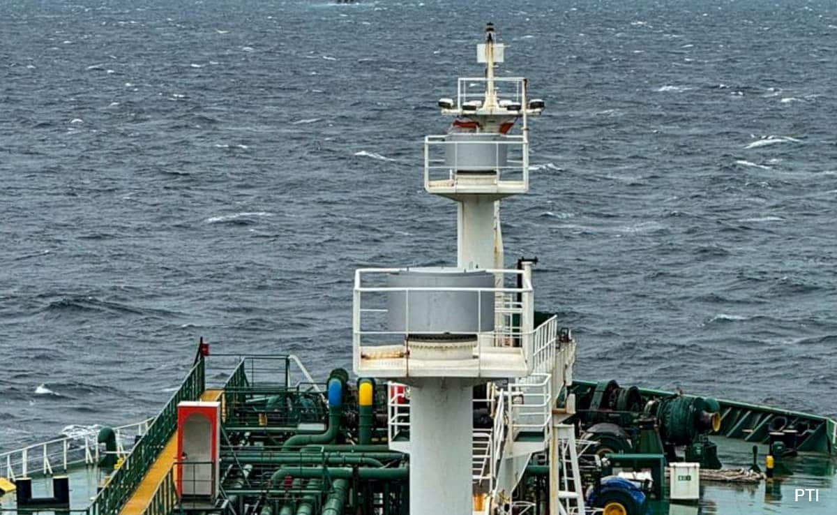 केंद्र का कहना है कि ईरान युद्ध के दौरान होर्मुज जलडमरूमध्य को पार करने के लिए किसी अनुमति की आवश्यकता नहीं है