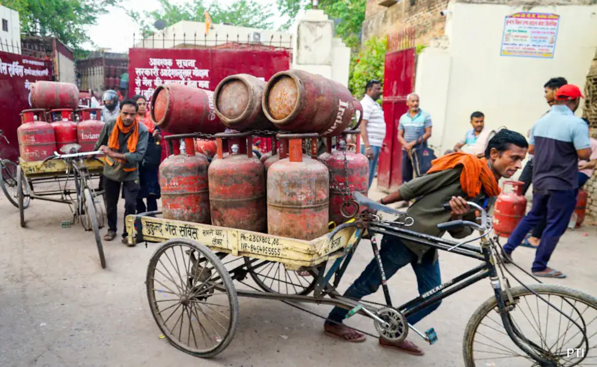 केंद्र ने राज्यों से पीएनजी अपनाने के लिए स्थानीय शुल्क कम करने का आग्रह किया