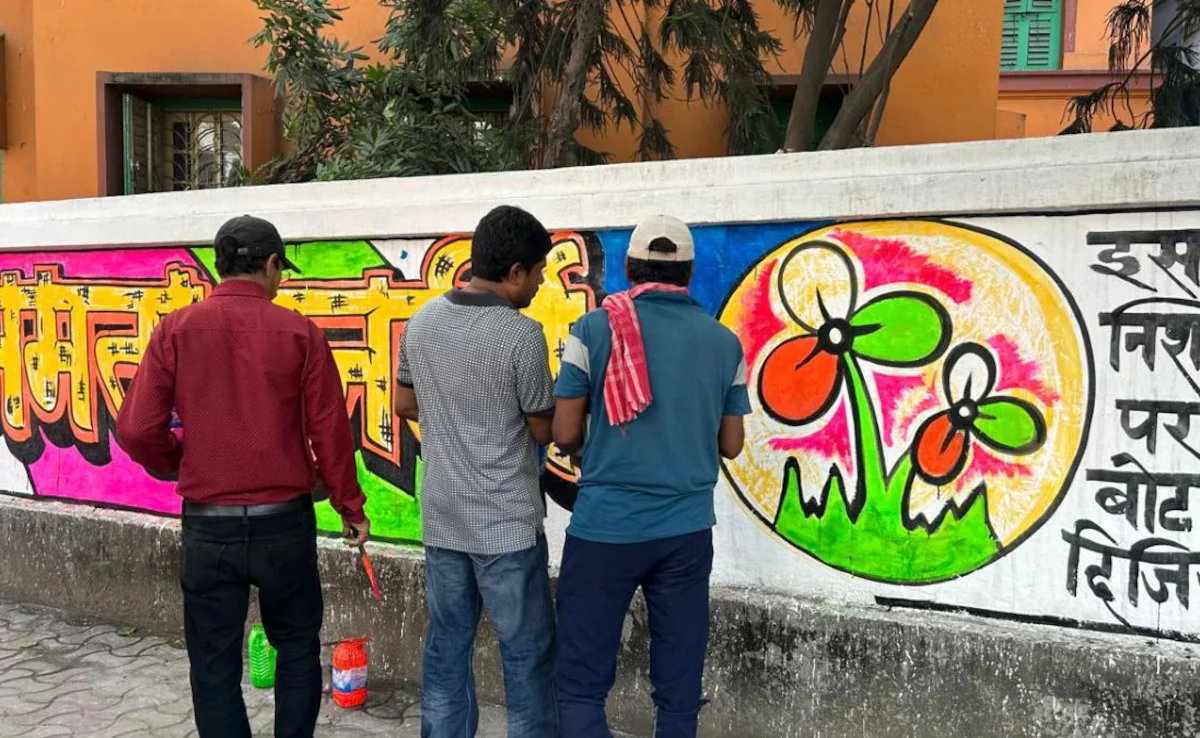 ग्राउंड रिपोर्ट: भवानीपुर ‘बंगाल की बेटी’ प्रतियोगिता में बदलाव की मांग