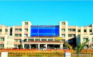 चुनाव से पहले असम ने फखरुद्दीन मेडिकल कॉलेज का नाम बदलकर बारपेटा मेडिकल कॉलेज करने का फैसला किया है।