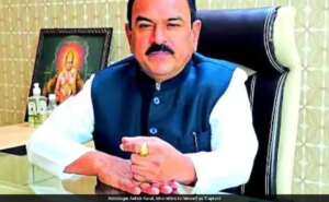 छिपे हुए कैमरे, 58 महिलाएँ: नासिक की ज्योतिषी और उसके रहस्यों का फार्महाउस